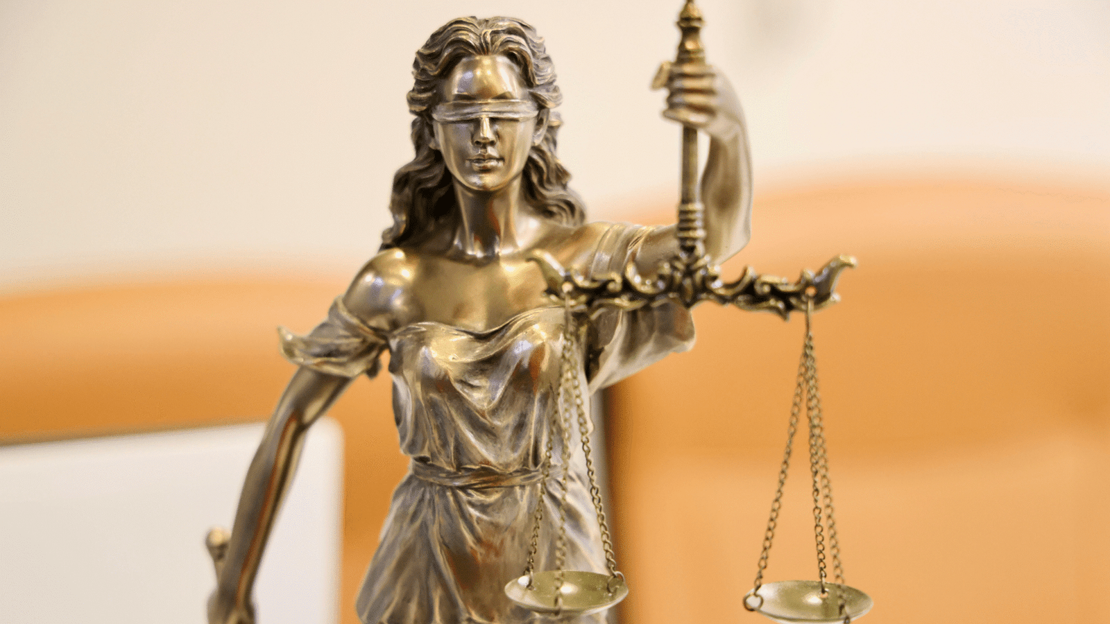 Los conceptos de interés jurídico e interés legítimo son esenciales no solo en el juicio de amparo, sino también en cualquier procedimiento.